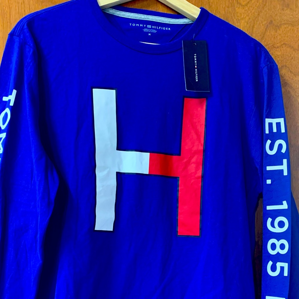 Tommy Hilfiger Men’s Long-Sleeve Logo Cotton T-Shirt